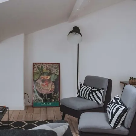 Large, Very Bright Loft In The City Centre Apartamento